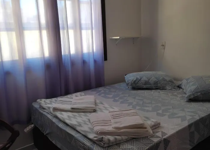 Um Quarto Em Casa Agradavel