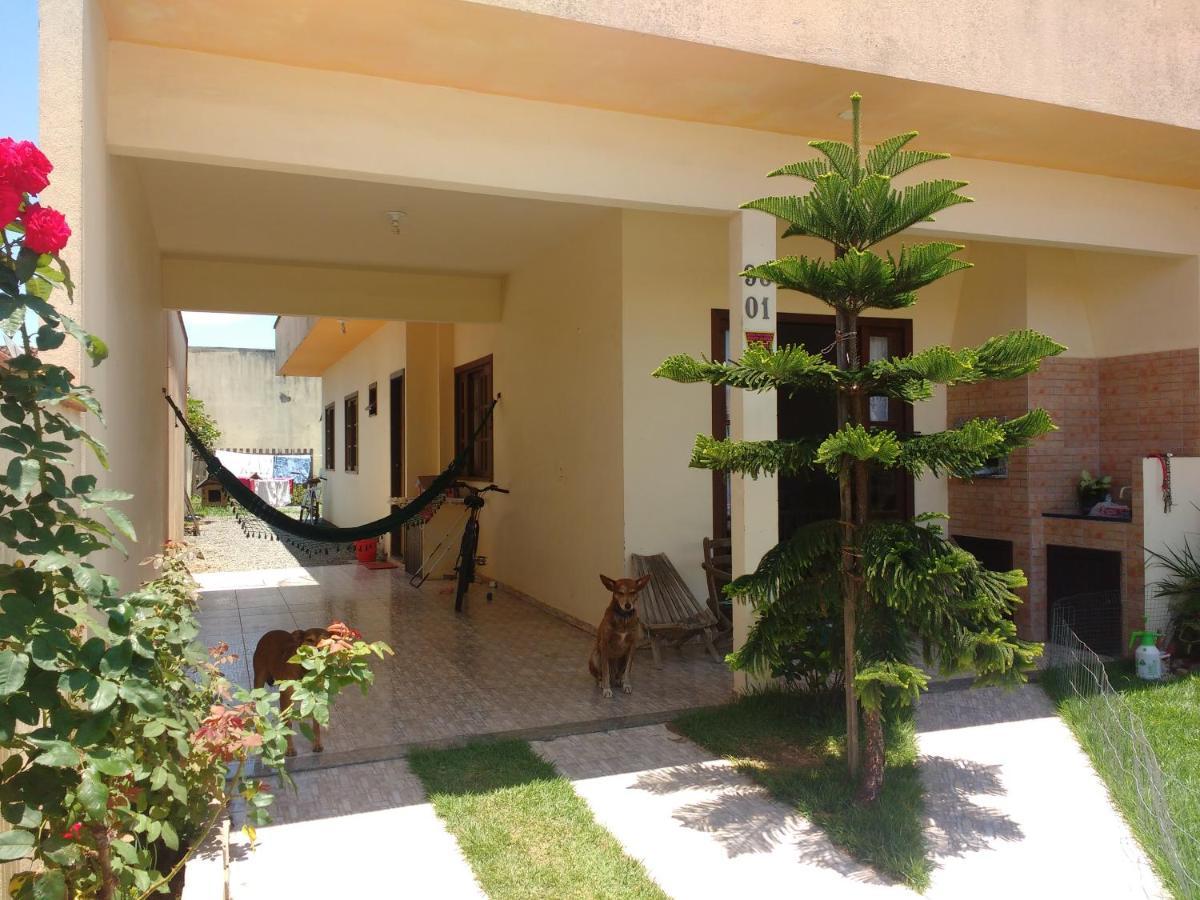 Um Em Casa Agradavel Homestay Pereque