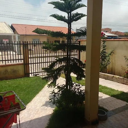 Um Quarto Em Casa Agradavel Pereque Exterior photo