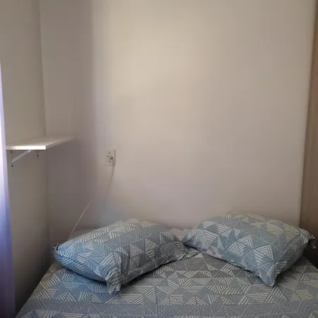 Um Quarto Em Casa Agradavel Pereque Exterior photo